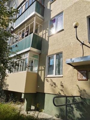 Купить 2-комнатную квартиру в г. Светлогорске 50 лет Октября ул. 29, фото 1