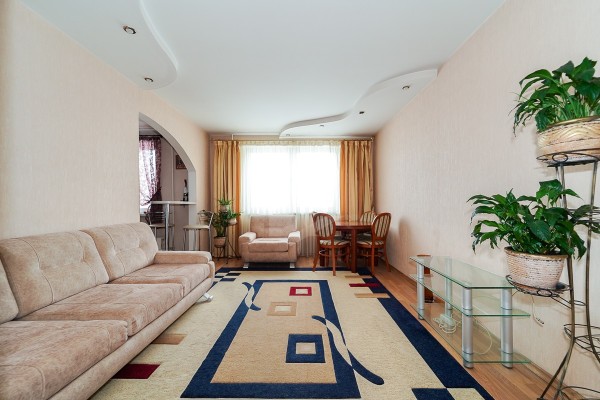 Купить 4-комнатную квартиру в г. Минске Притыцкого ул. 72, фото 2