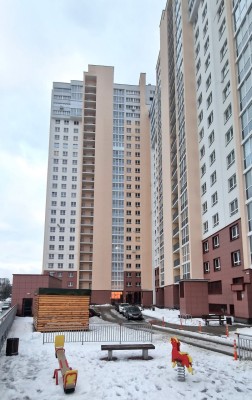 Купить 3-комнатную квартиру в г. Минске Богдановича Максима ул. 144, фото 1