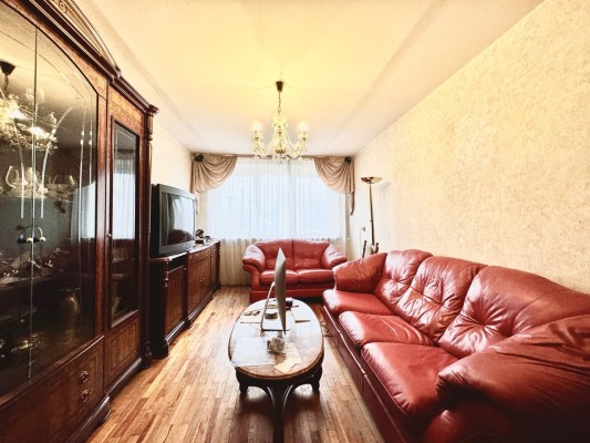 Купить 3-комнатную квартиру в г. Минске Цнянская ул. 25, фото 1