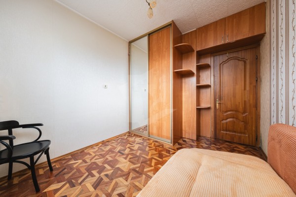 Купить 4-комнатную квартиру в г. Минске Газеты 