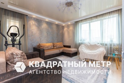 Продажа 3- комнатной квартиры в шаговой доступности от метро «Могилевская» по ул. Ангарская 15Б.