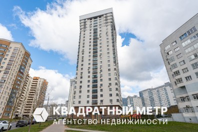 Продается видовая трехкомнатная квартира 72,9 м2, расположенная в микрорайоне «Лебяжий» по адресу: ул. Мястровская, 24