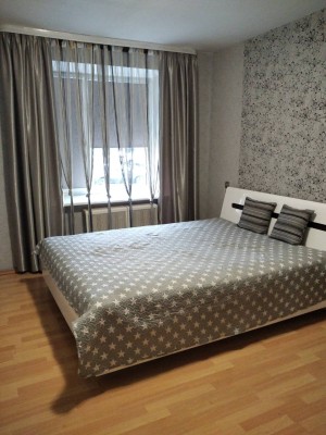 3-комнатная квартира в г. Пинске Центральная ул. 44, фото 1