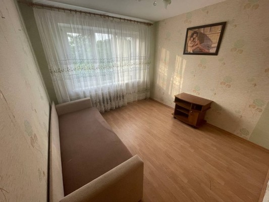 2-комнатная квартира в г. Любани Аэродромная ул. 14, фото 1